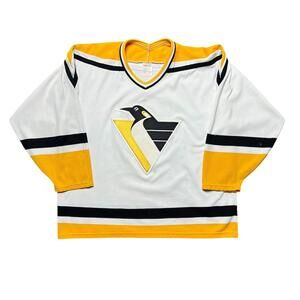 Vintage Pittsburgh Penguins NHL Hockey CCM Jersey Size XL